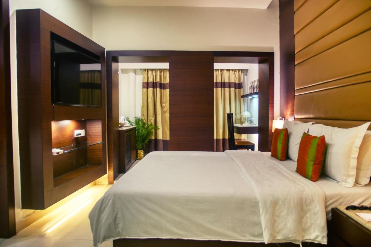 Hotel The Samilton Kalkuta Zewnętrze zdjęcie