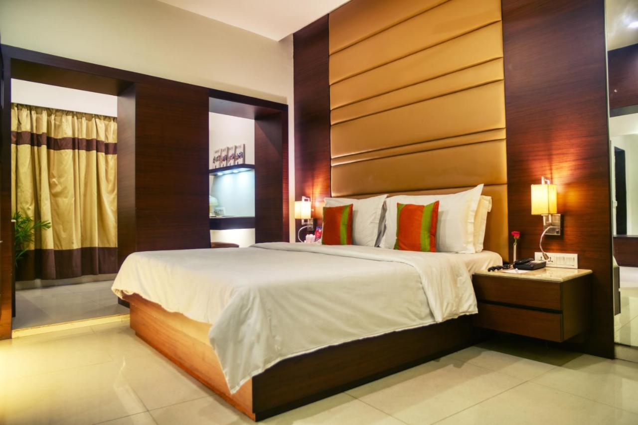 Hotel The Samilton Kalkuta Zewnętrze zdjęcie