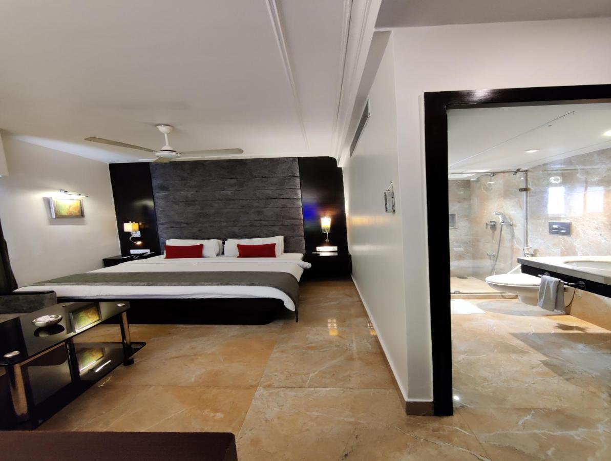 Hotel The Samilton Kalkuta Zewnętrze zdjęcie