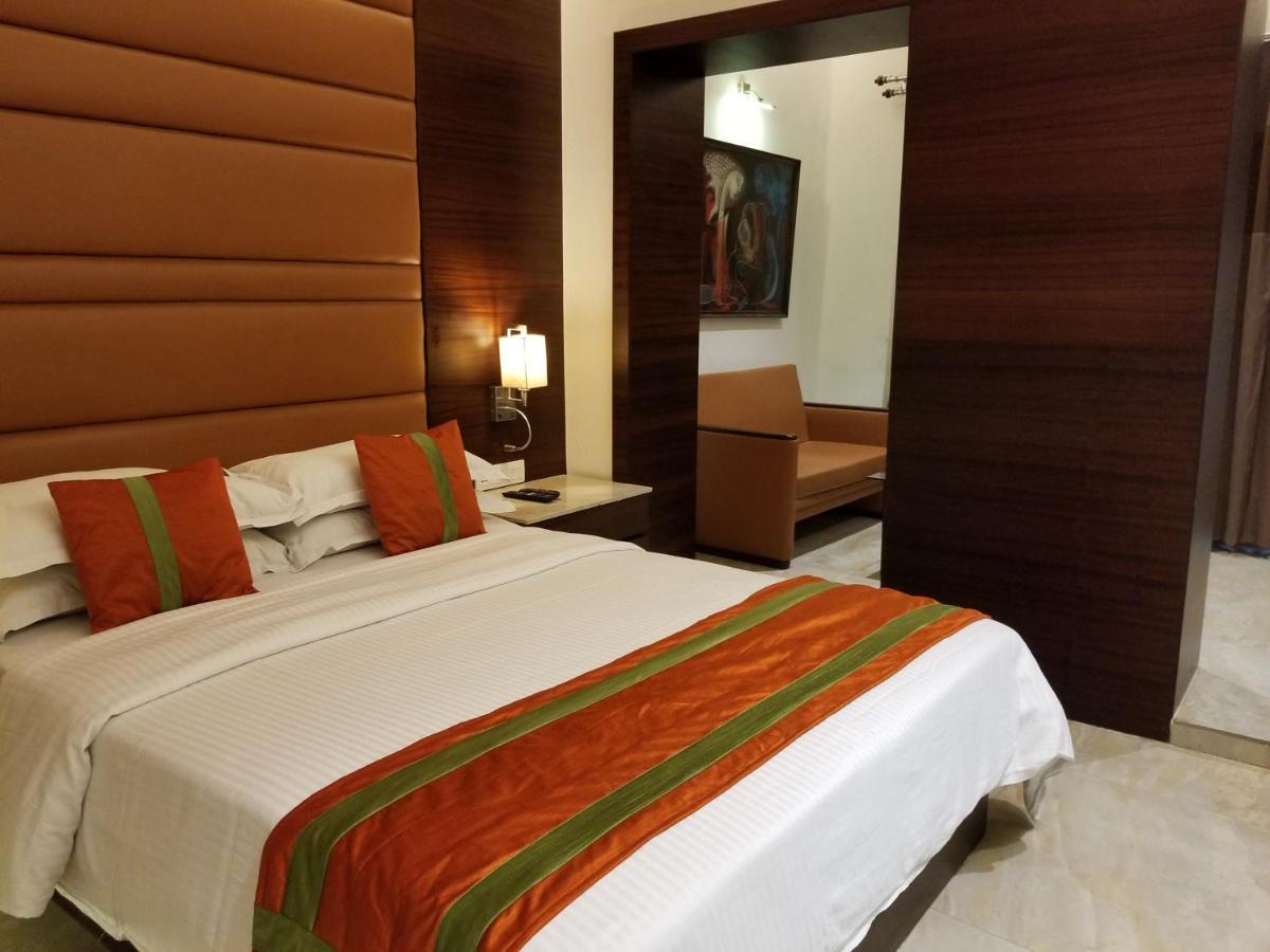 Hotel The Samilton Kalkuta Zewnętrze zdjęcie