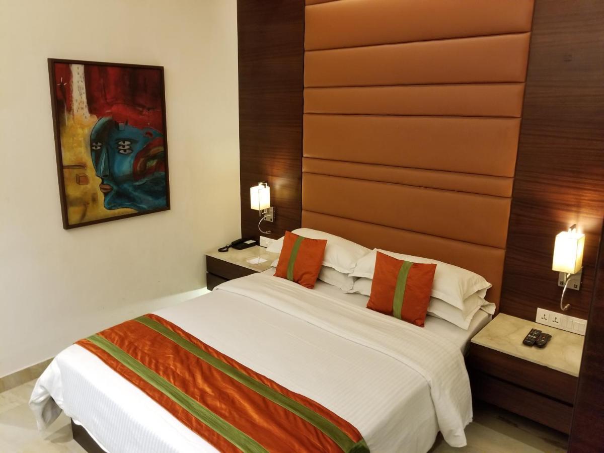 Hotel The Samilton Kalkuta Zewnętrze zdjęcie